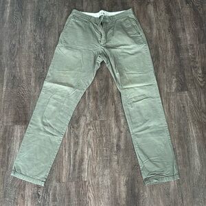 Old Navy olive green pants - 31/32 - gently used